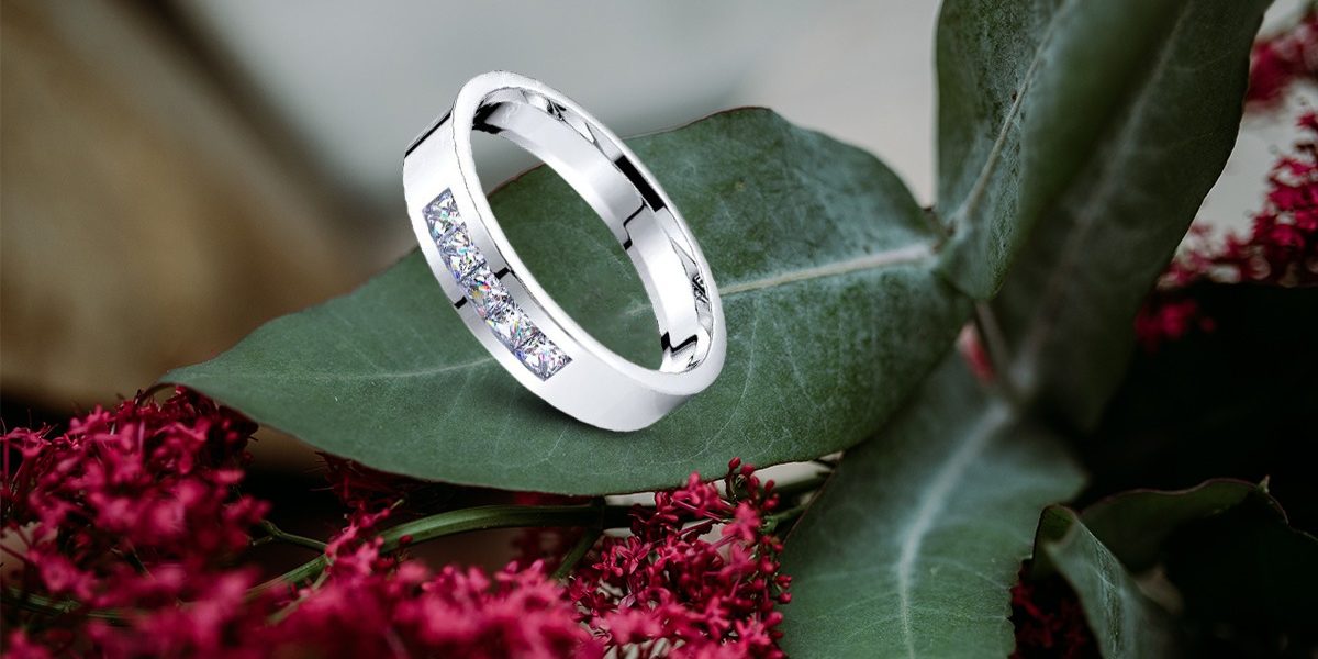 Should I Get a Platinum Ring? A Comprehensive Guide to Your Perfect Choice