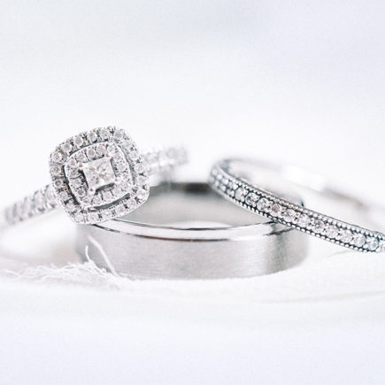 Engagement-Rings-vs-Wedding-Rings-What-is-the-difference