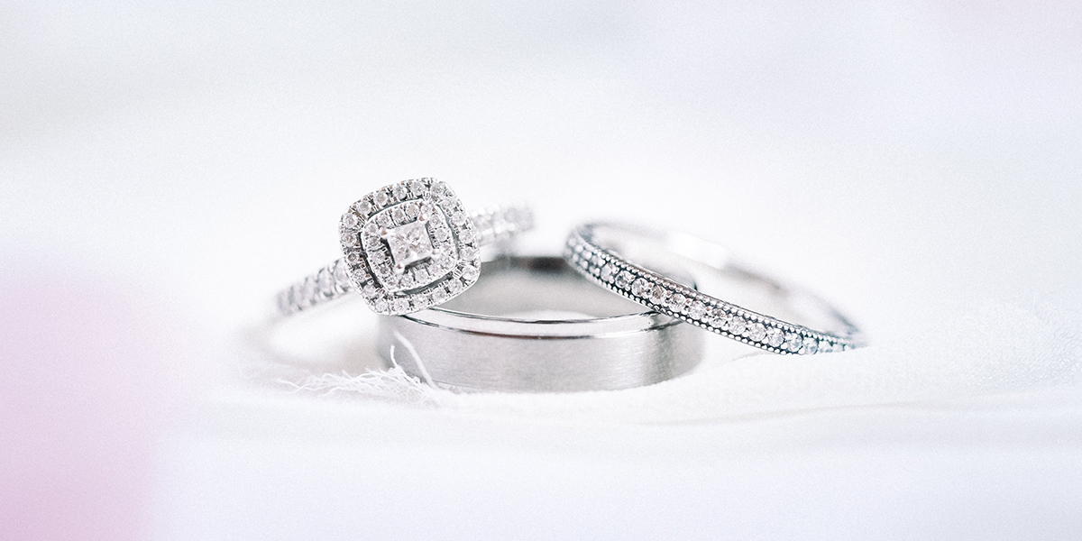 Engagement-Rings-vs-Wedding-Rings-What-is-the-difference