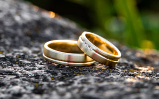 Classic His and Hers Wedding Bands for the Timeless Couple