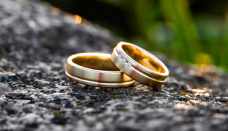 Classic His and Hers Wedding Bands for the Timeless Couple