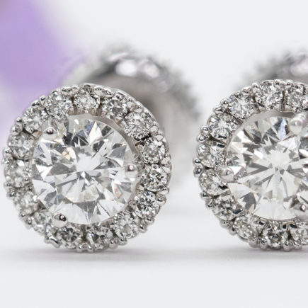 Benefits of Wearing Diamond Earrings