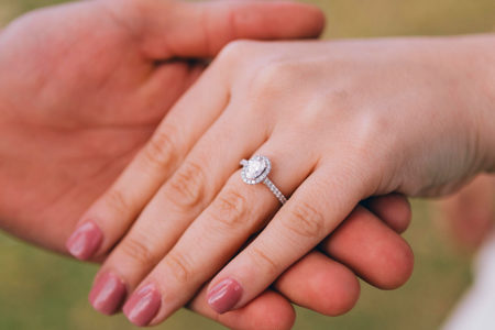 Buying Guides to Help You Find the Perfect Wedding Rings