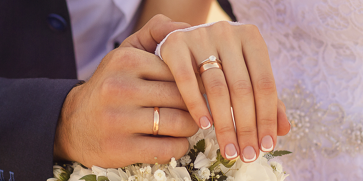 Why Wearing a Wedding Band is Important?