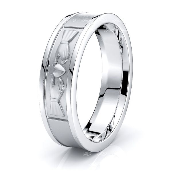 Dylan Claddagh Womens Wedding Band